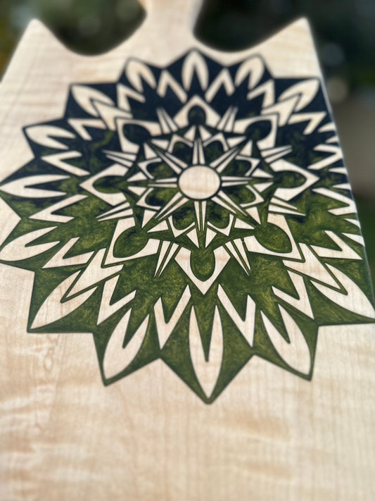 charchatre board / cheese board / serving tray